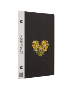 Защитная пленка Blade Hydrogel украинской серии Heartflower.