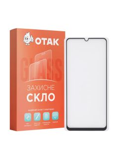 Черное защитное стекло для Realme C53